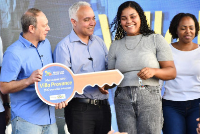 Nova Iguaçu entrega 900 apartamentos do Minha Casa, Minha Vida; mulheres vítimas de violência estão entre as beneficiadas