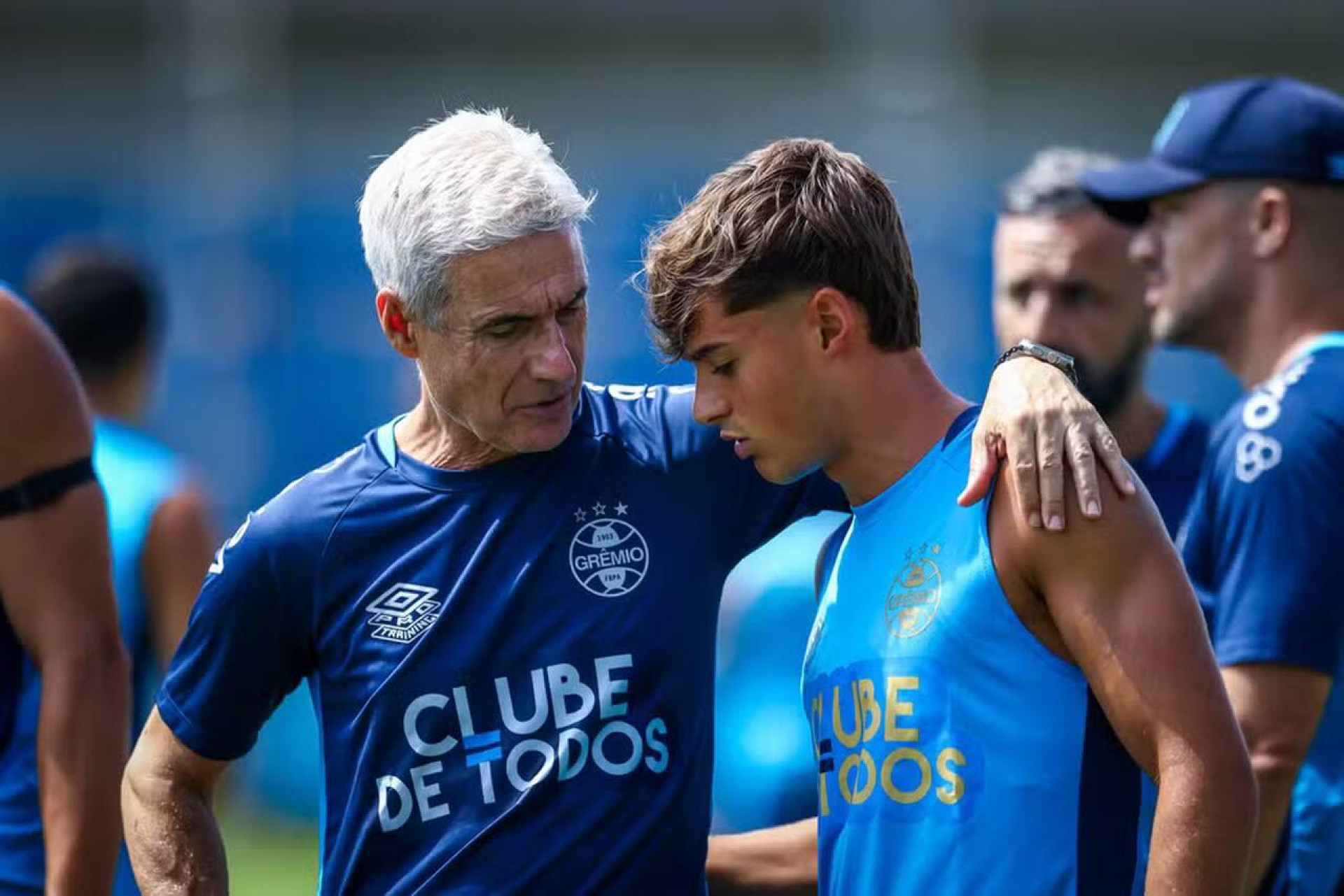 Tiaguinho passa por bateria de exames e vira desfalque no Gr&ecirc;mio