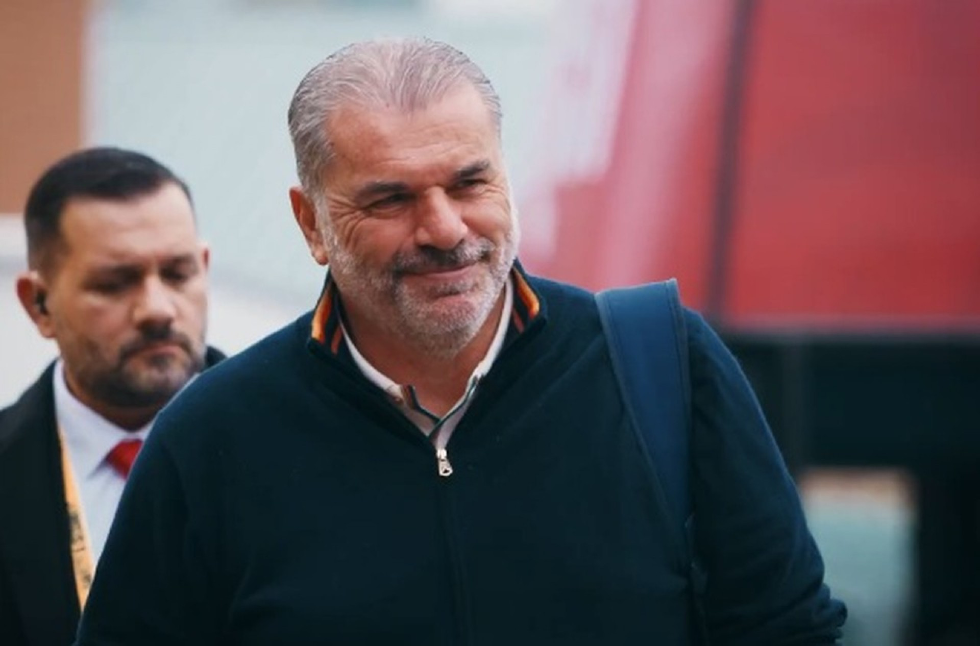 Al-Nassr anuncia Ange Postecoglou como novo treinador
