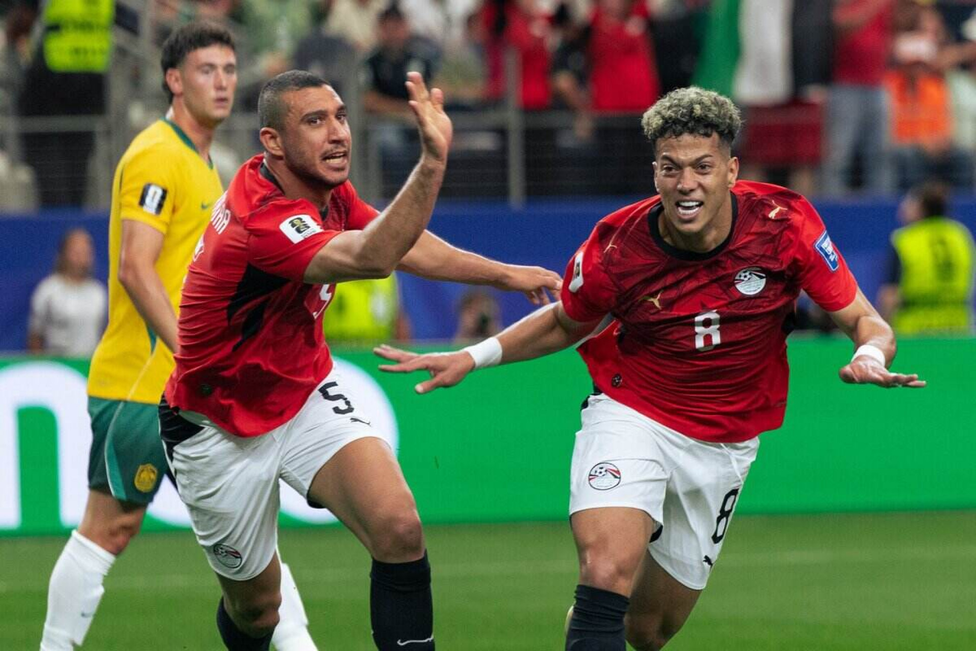 Nos p&ecirc;naltis, Egito supera a Austr&aacute;lia e chega pela primeira vez &agrave;s oitavas da Copa do Mundo