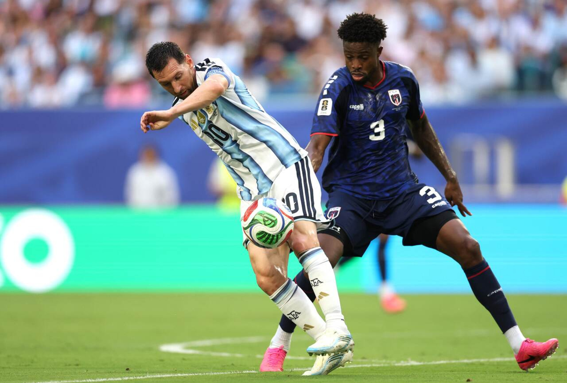 Messi elogia entrega da sele&ccedil;&atilde;o de Cabo Verde