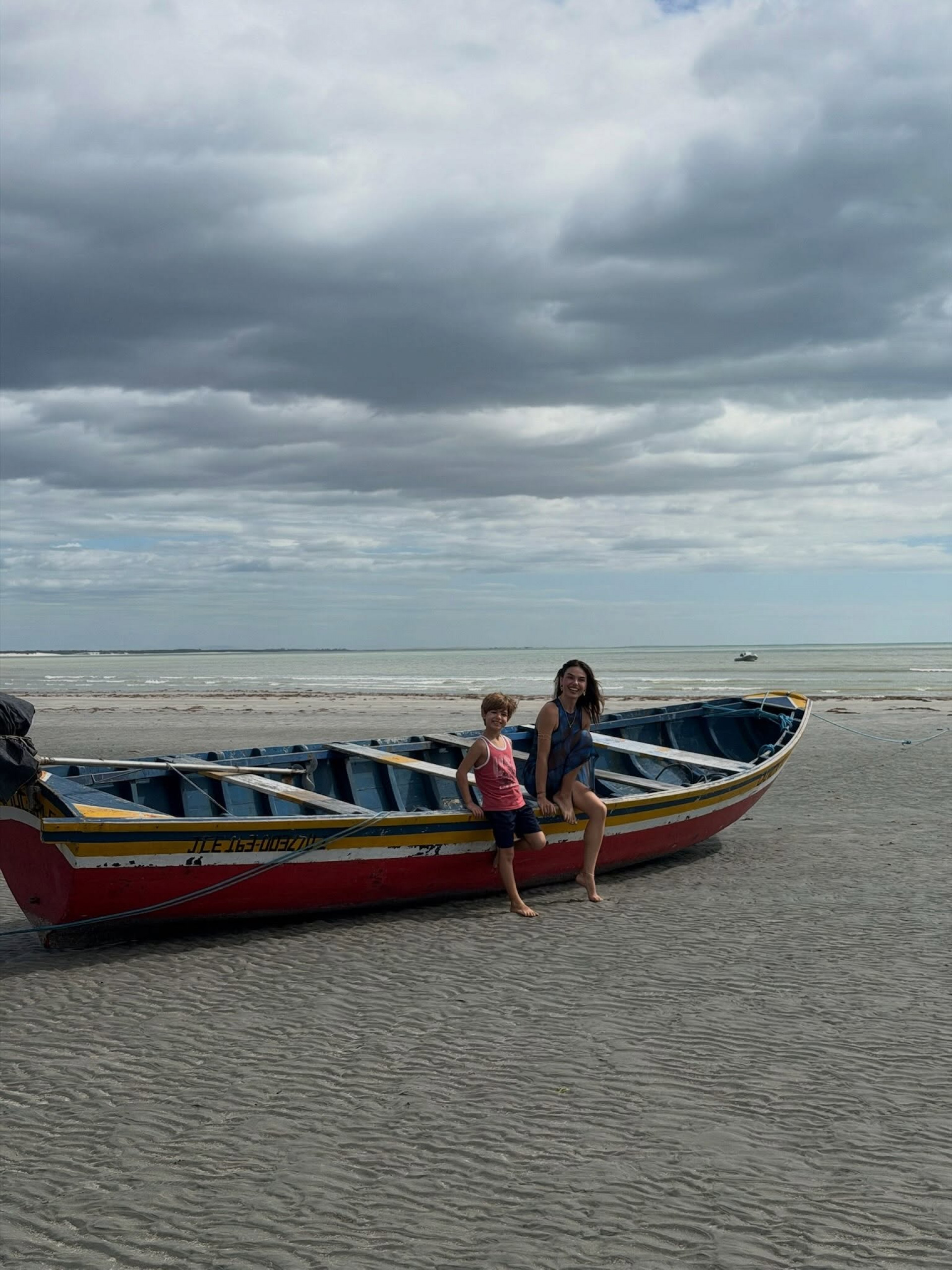 Isis Valverde esteve com o filho na praia de Jericoacoara - Reprodução/Instagram