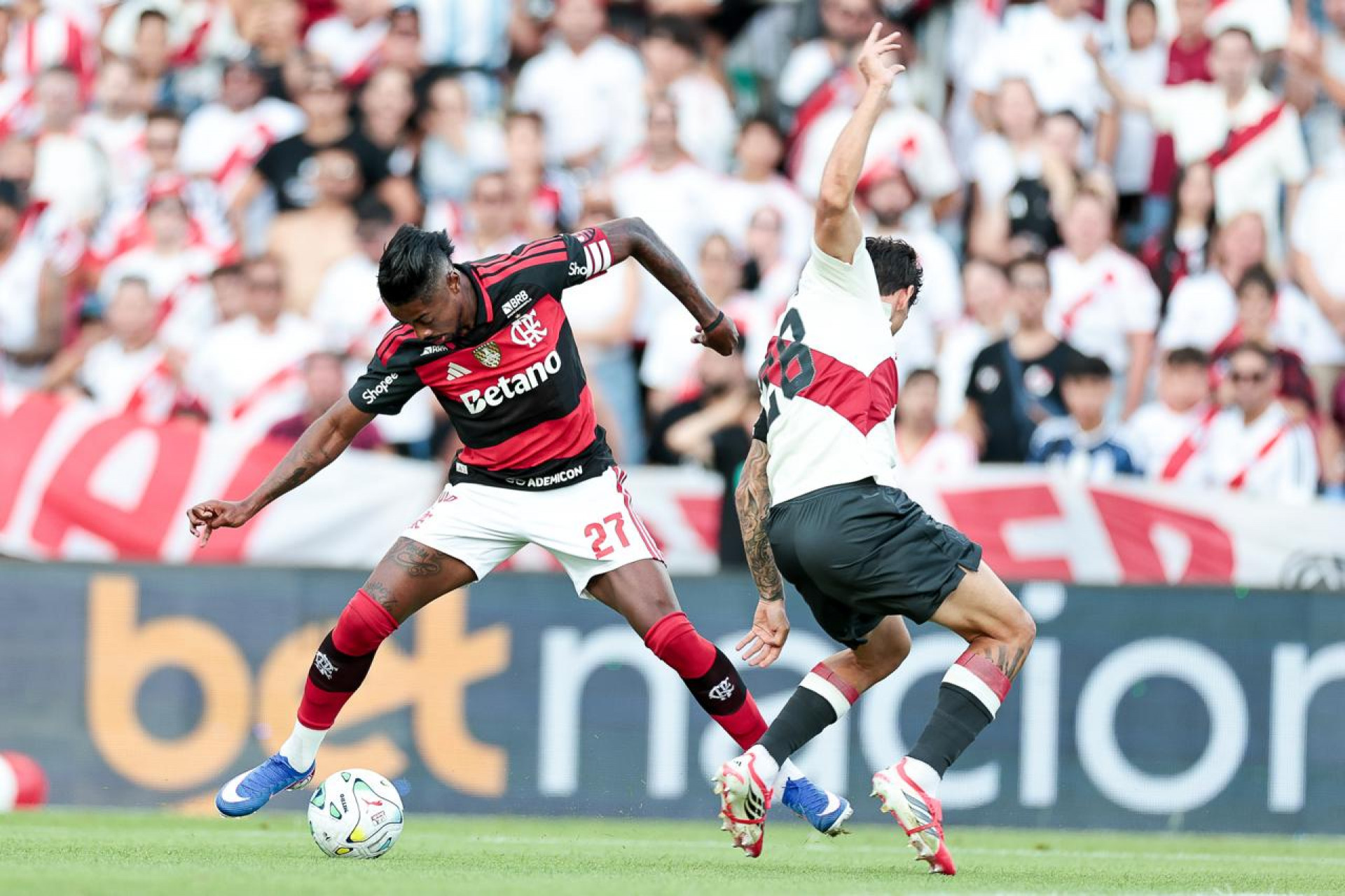 Flamengo enfrentou o River Plate em jogo amistoso pelo Torneio de Algarve, em Portugal - Gilvan de Souza / Flamengo
