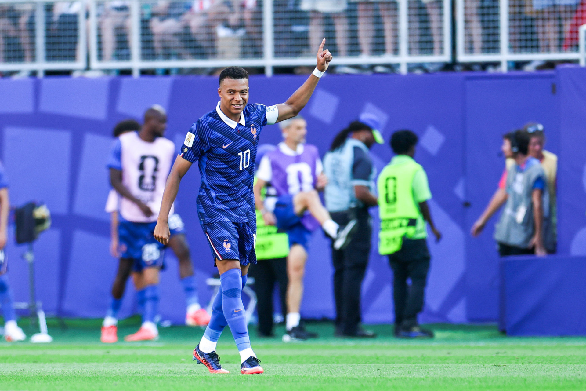Comemoração de Mbappé - William Volcov/Parceiro/Agência O Dia