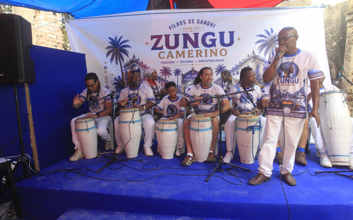 Evento Zungu Camerino, que celebra a cultura negra e ancestralidade. A festança reúne gastronomia tradicional, música e manifestações artísticas, na Associação Cultural Recreativa Filhos de Gandhi Rio, no Centro do Rio, neste sábado (04). - Reginaldo Pimenta/Agência O Dia