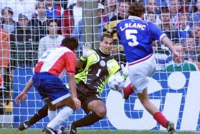 Ex-zagueiro analisa reencontro entre França e Paraguai no Mundial