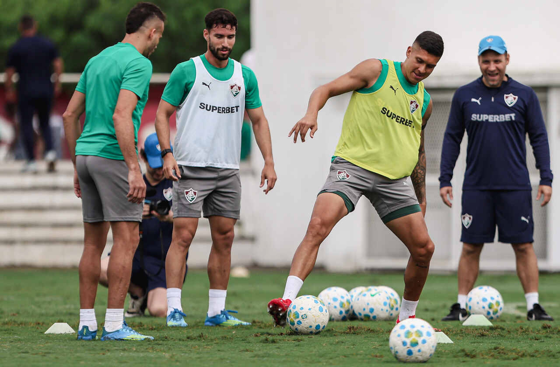 Hulk marca, e Fluminense goleia S&atilde;o Crist&oacute;v&atilde;o em amistoso