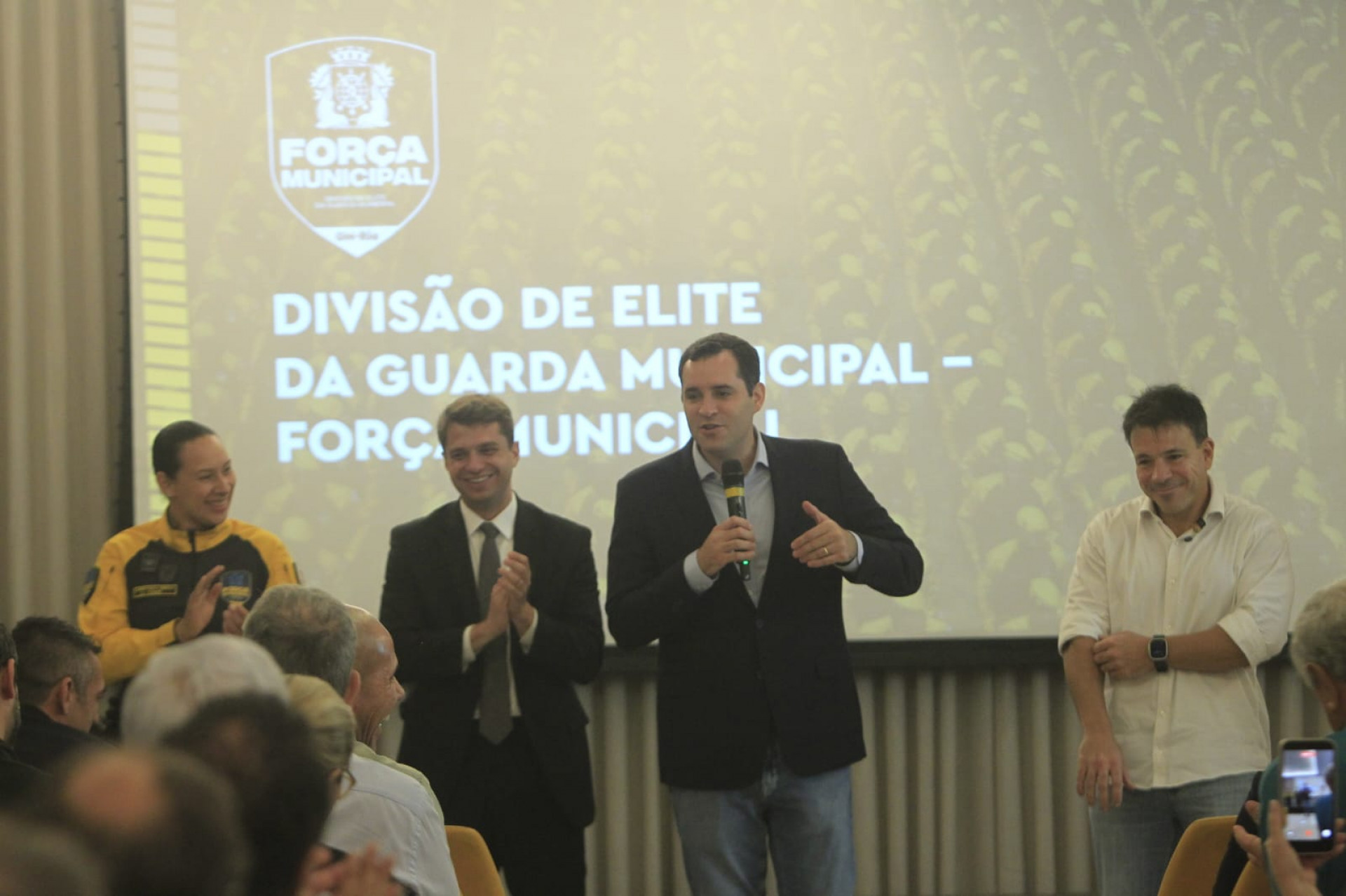 Prefeitura do Rio apresenta atuação da Força Municipal a empresários e moradores da Barra da Tijuca - Reginaldo Pimenta / Agência O Dia