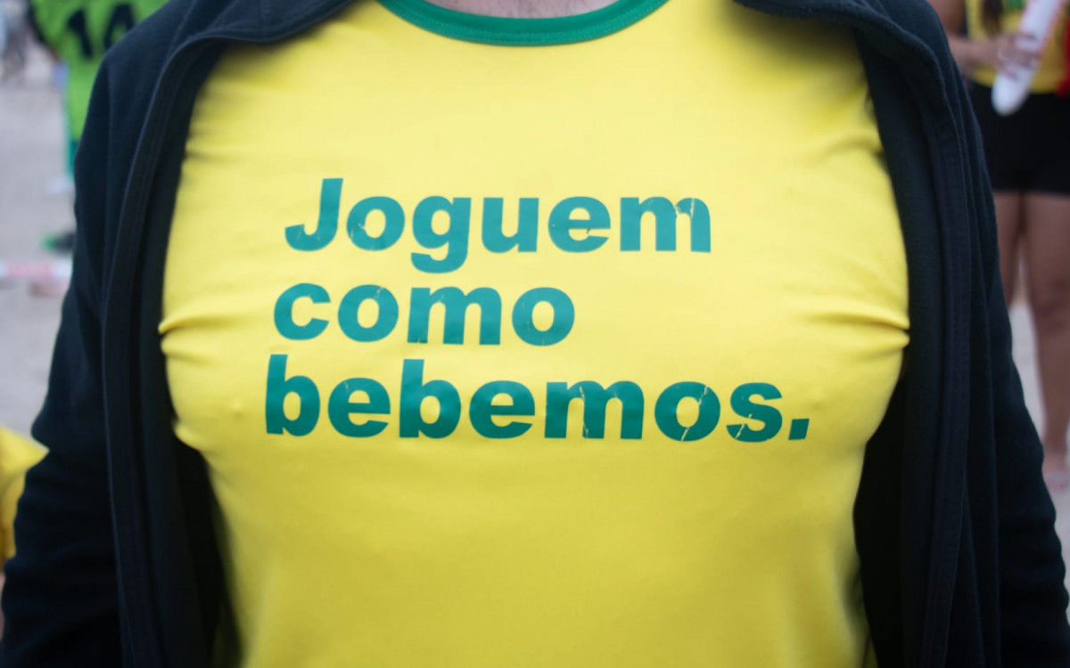Movimentação de Torcedores do Brasil na arena Copacabana, zona sul do Rio na tarde desta domingo (4) - Érica Martin/ Agência O DIA