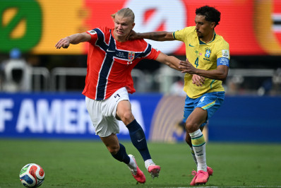 Marquinhos pede desculpas por eliminação do Brasil: 'Assumimos'