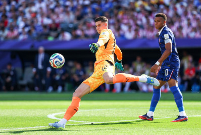 Goleiro do Paraguai rebate Mbappé sobre jogo sujo: 'Isso é futebol'