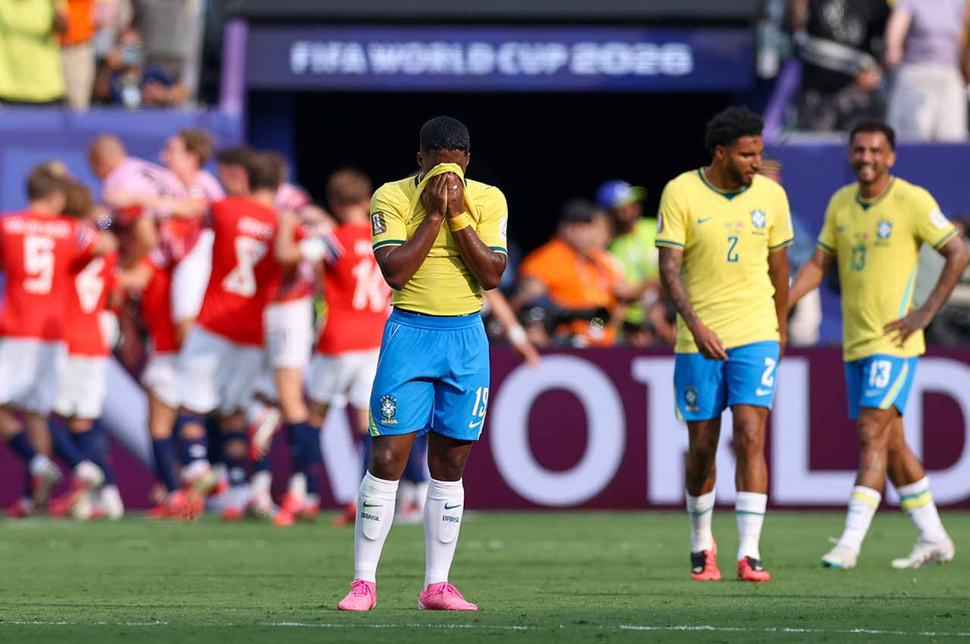 EAST RUTHERFORD, NEW JERSEY - JULY 05: Endrick #19 of Brazil reacts after Norway's the second goal scored by Erling Haaland #9 during the FIFA World Cup 2026 Round of 16 match between Brazil and Norway at New York New Jersey Stadium on July 05, 2026 in East Rutherford, New Jersey. (Photo by Buda Mendes/Getty Images)