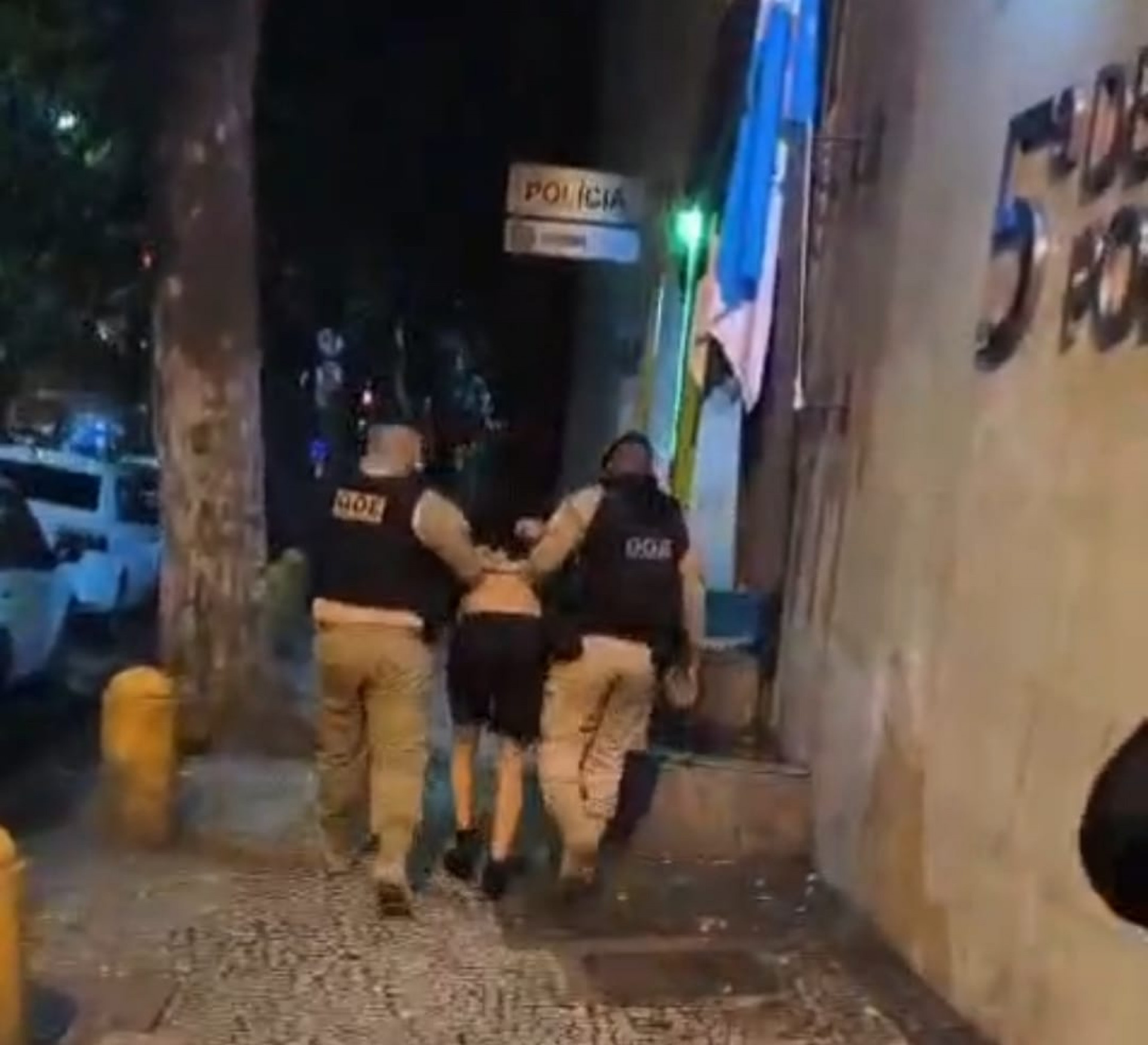 Homem é preso por furtar celular na Cinelândia
