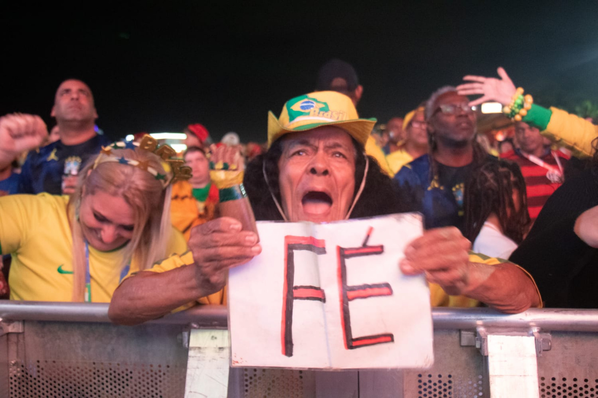 Torcedores sofreram com eliminação do Brasil - Erica Martin / Agência O Dia