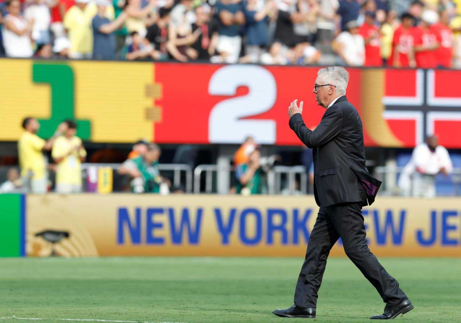 Ancelotti: “A dor &eacute; grande. Mas a confian&ccedil;a no que estamos construindo n&atilde;o muda”