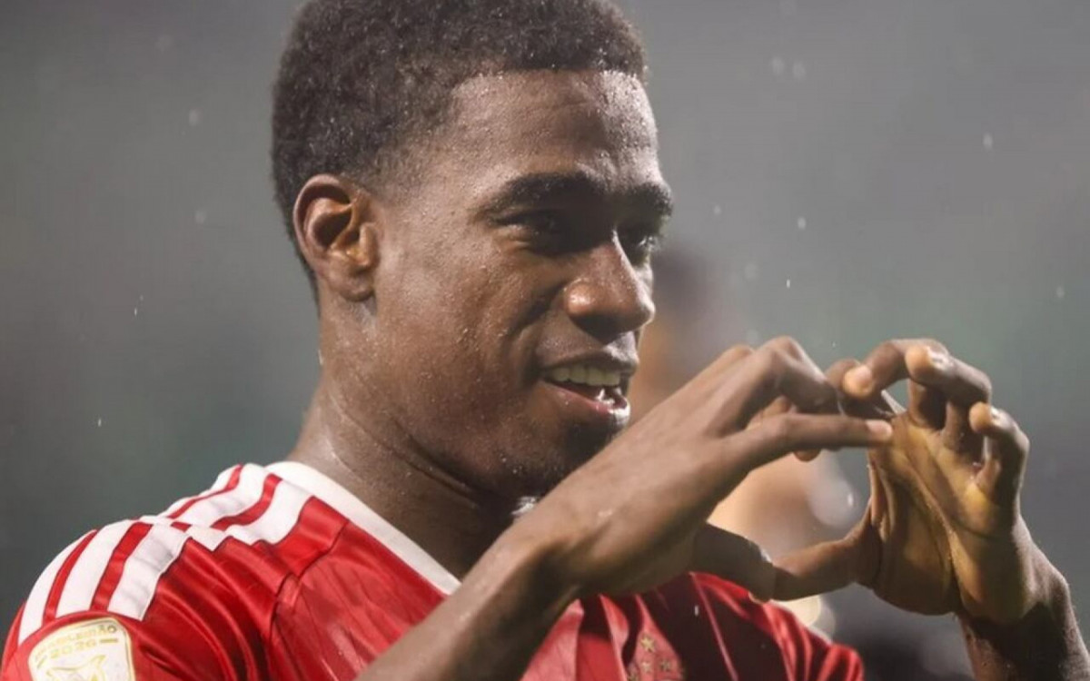 Rochet e F&eacute;lix Torres voltam ao Internacional ap&oacute;s participa&ccedil;&atilde;o na Copa