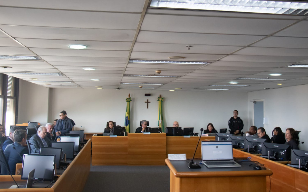 Assembleia de negociação entre empresas e rodoviários no Tribunal Regional do Trabalho