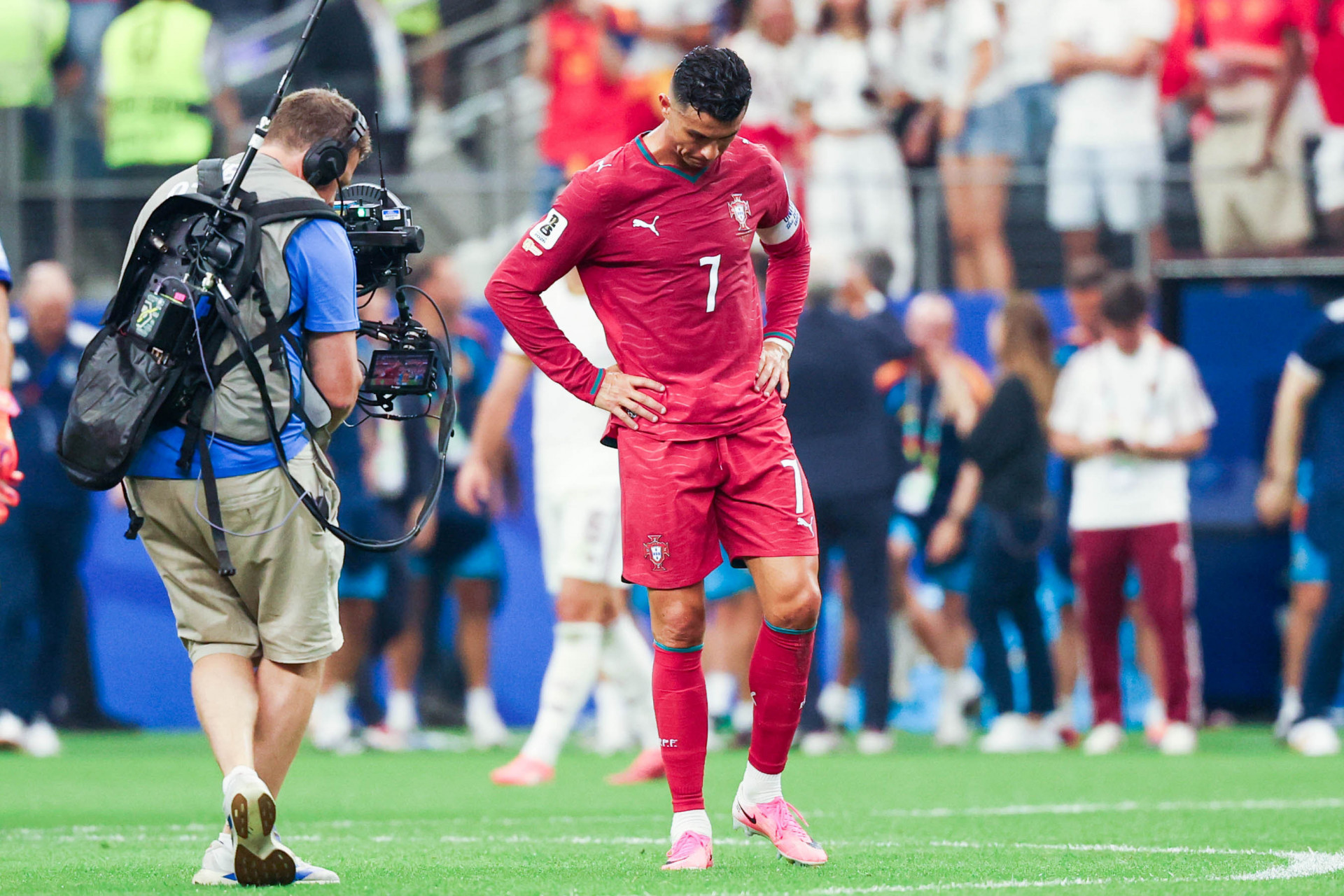 Cristiano Ronaldo chora ap&oacute;s a elimina&ccedil;&atilde;o de Portugal na Copa do Mundo - William Volcov/Parceiro/Ag&ecirc;ncia O Dia