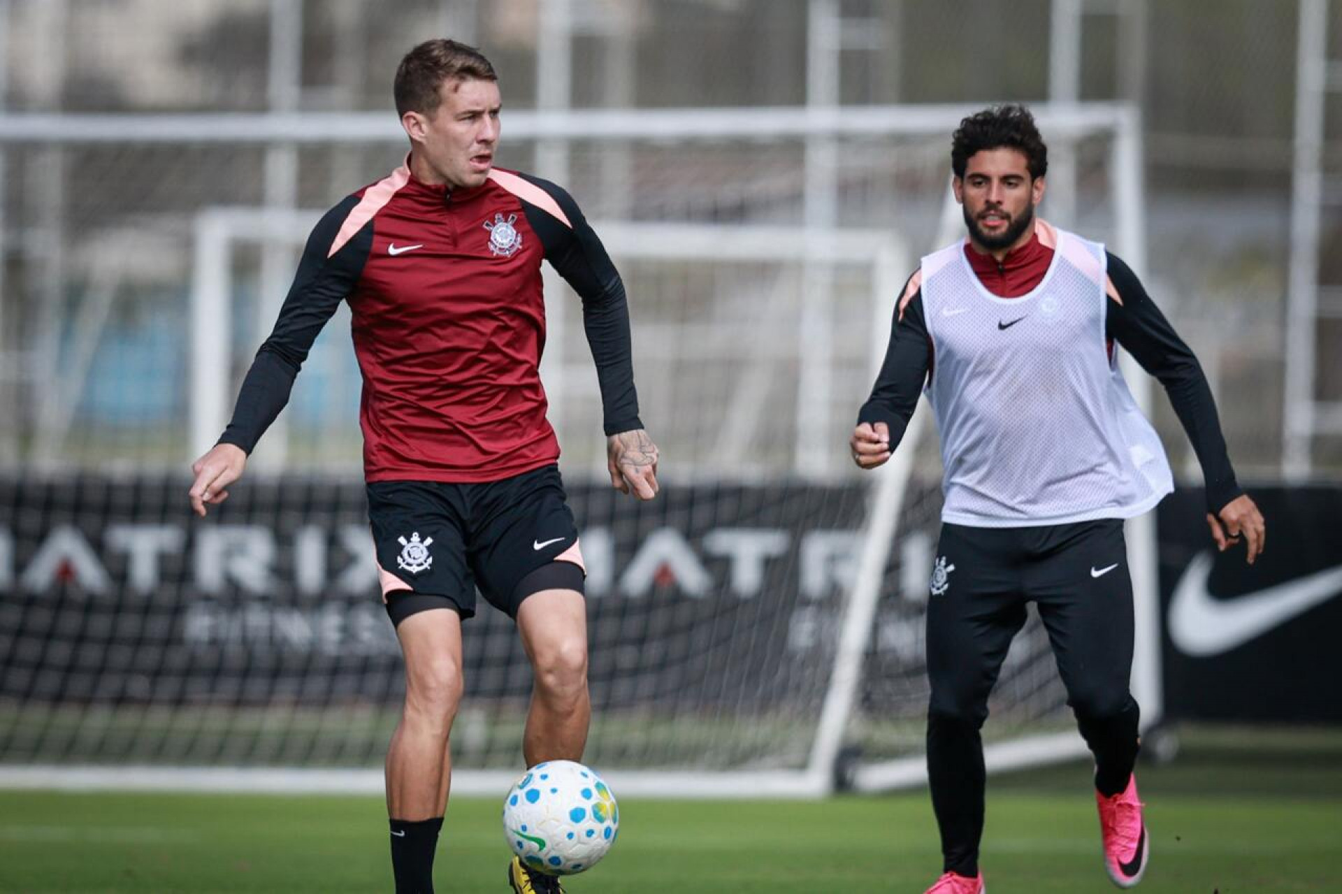 Diniz promove treino t&aacute;tico em reapresenta&ccedil;&atilde;o do Corinthians
