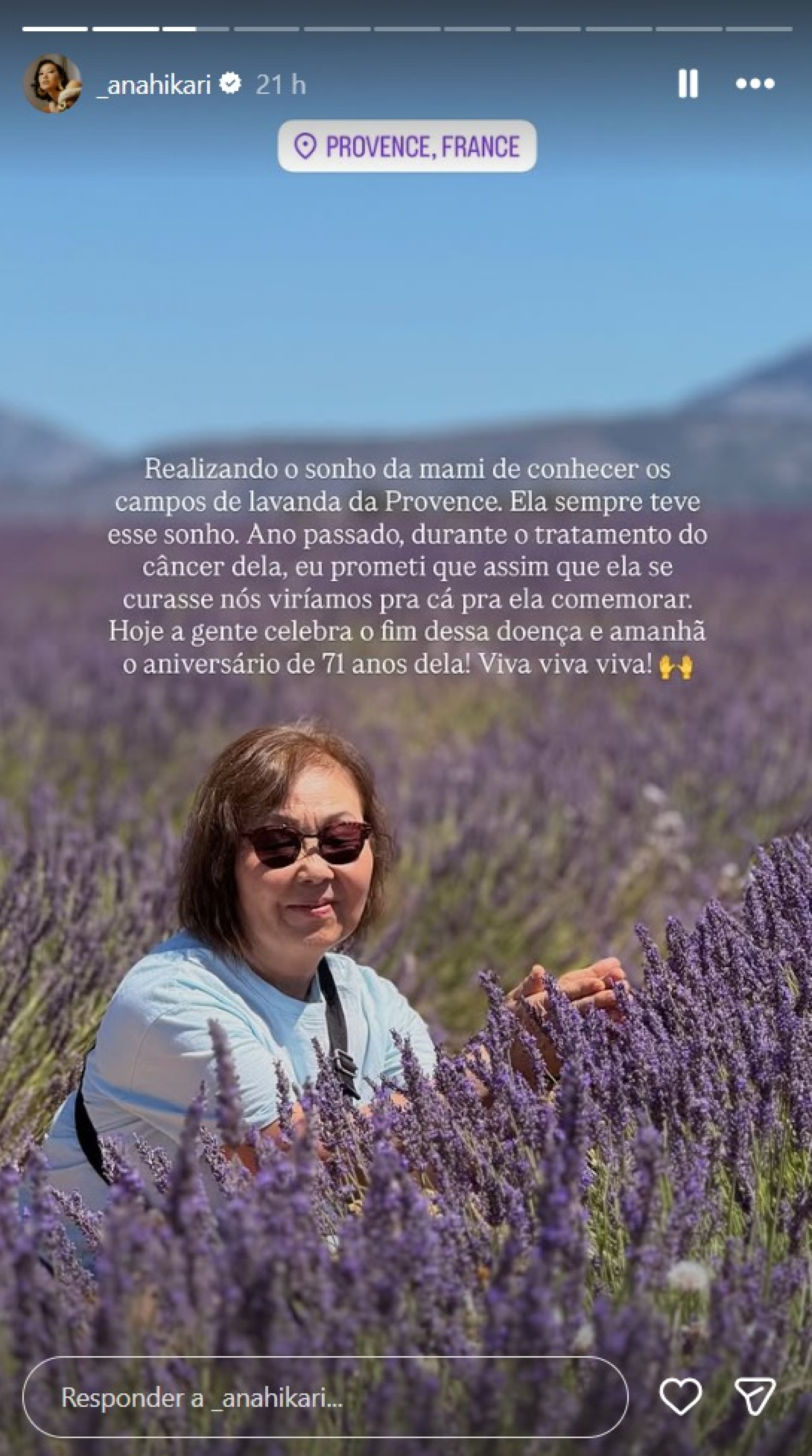 Ana Hikari contou que realizou sonho da mãe ao levá-la para conhecer os campos de lavanda da Provence, em Nice, na França - Reprodução / Instagram