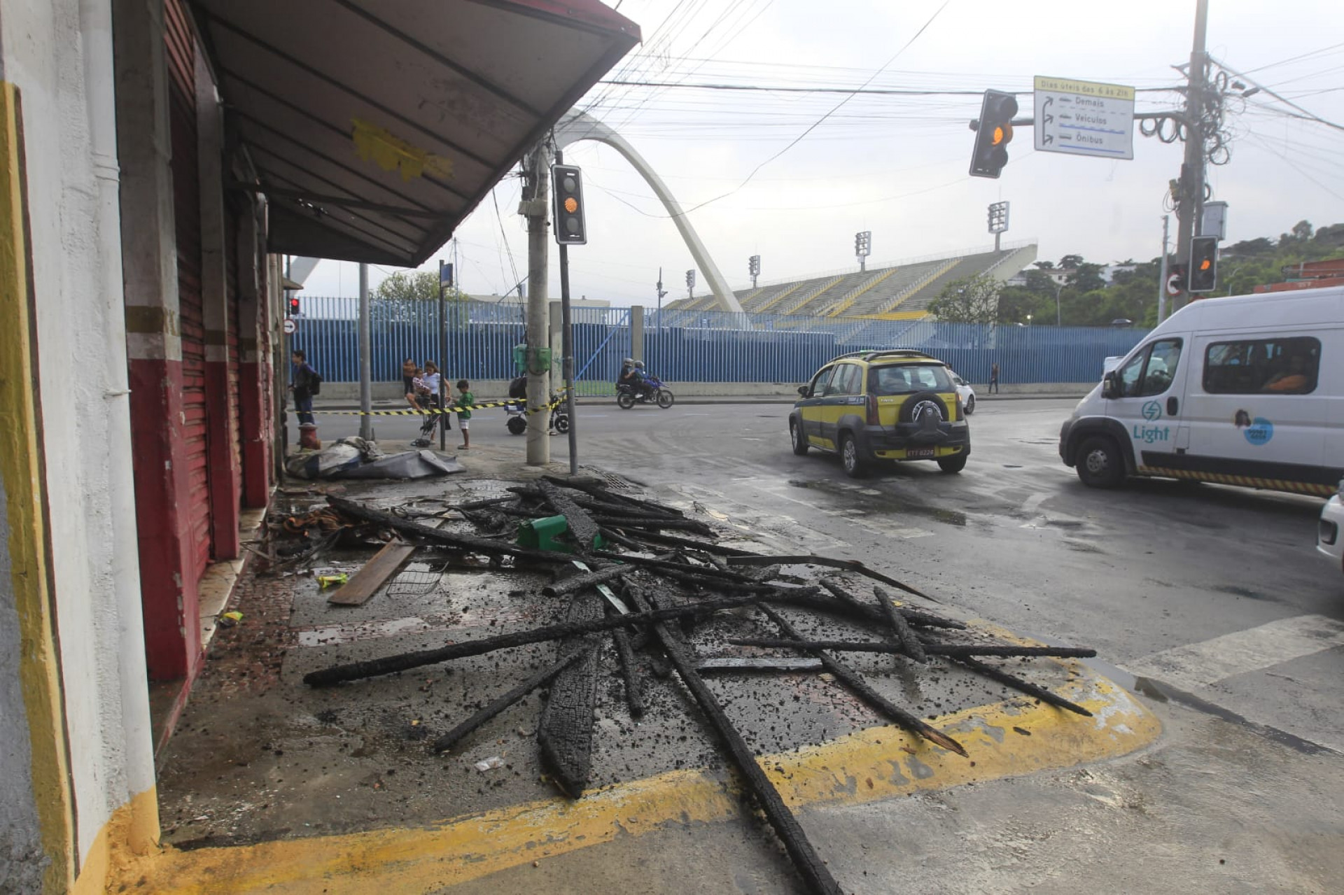 Incêndio atingiu imóvel no Catumbi - Reginaldo Pimenta/Agência O DIA