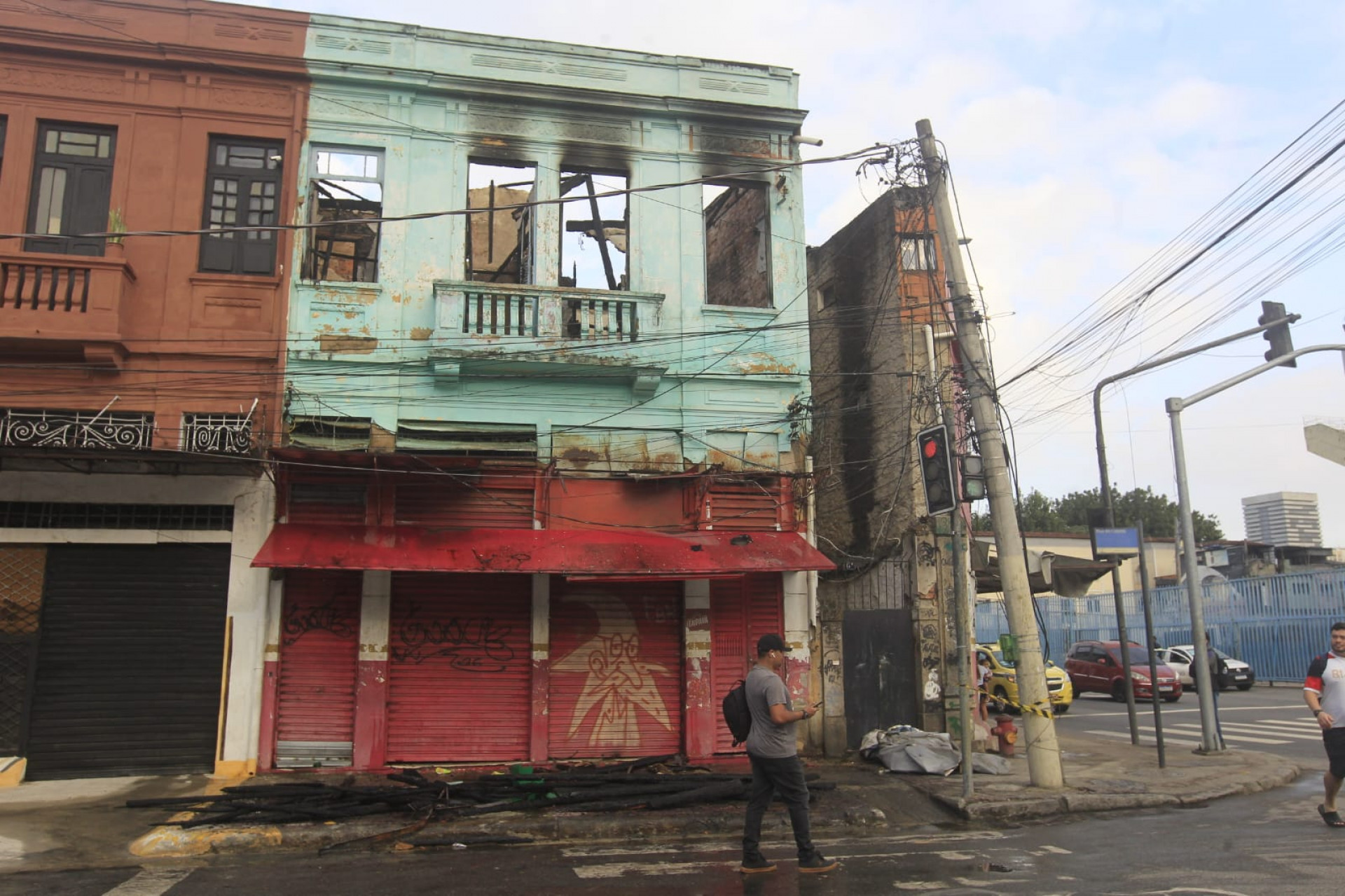 Incêndio atingiu imóvel no Catumbi - Reginaldo Pimenta/Agência O DIA