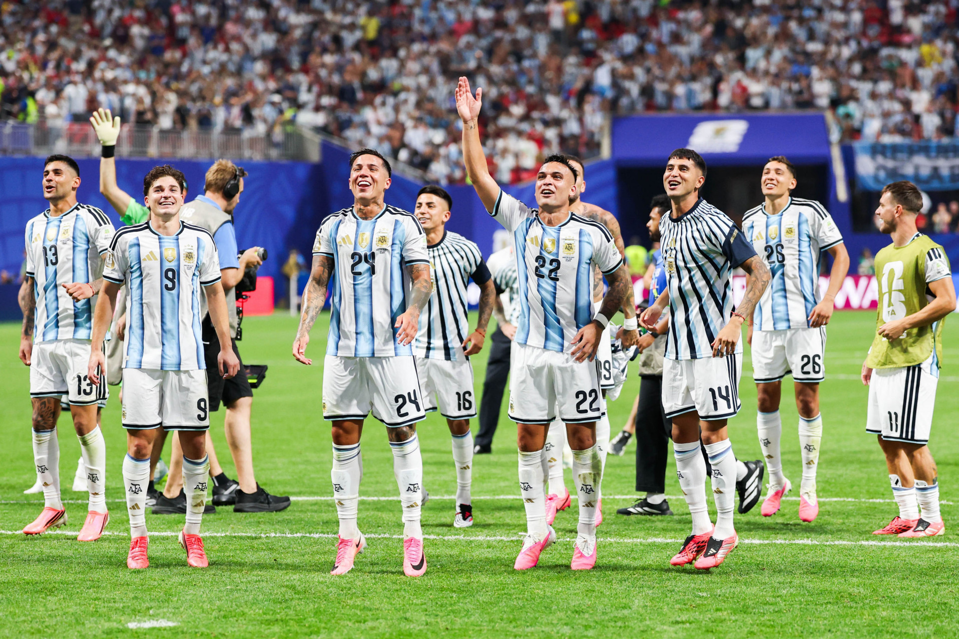 Virada argentina e classificação da Suíça: o resumo do 27º dia de Copa