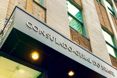 Risco de desabamento em arranha-céu fecha consulado do Brasil em NY