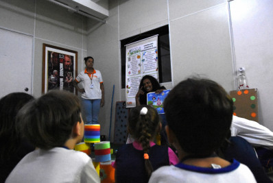 Crianças conhecem cooperativa de reciclagem parceira da Clin