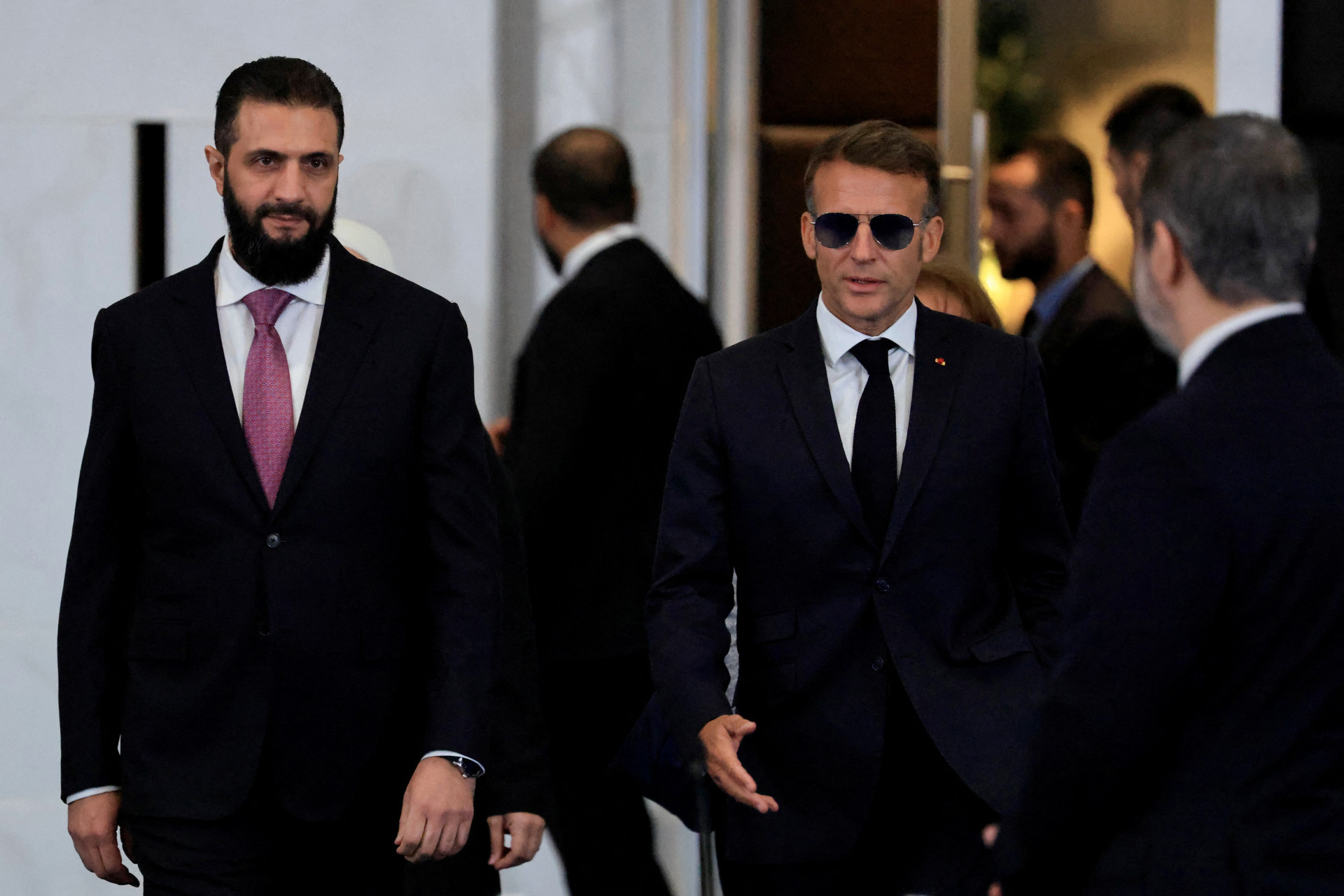 Bombas atingem área próxima ao hotel de Macron em Damasco