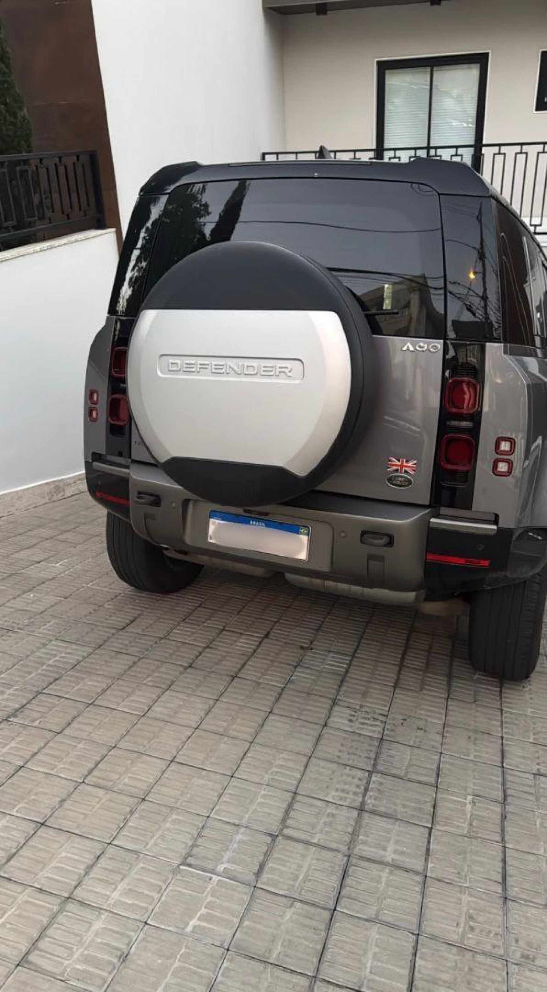 PF apreendeu vários carros luxuosos em operação - Divulgação / Polícia Federal