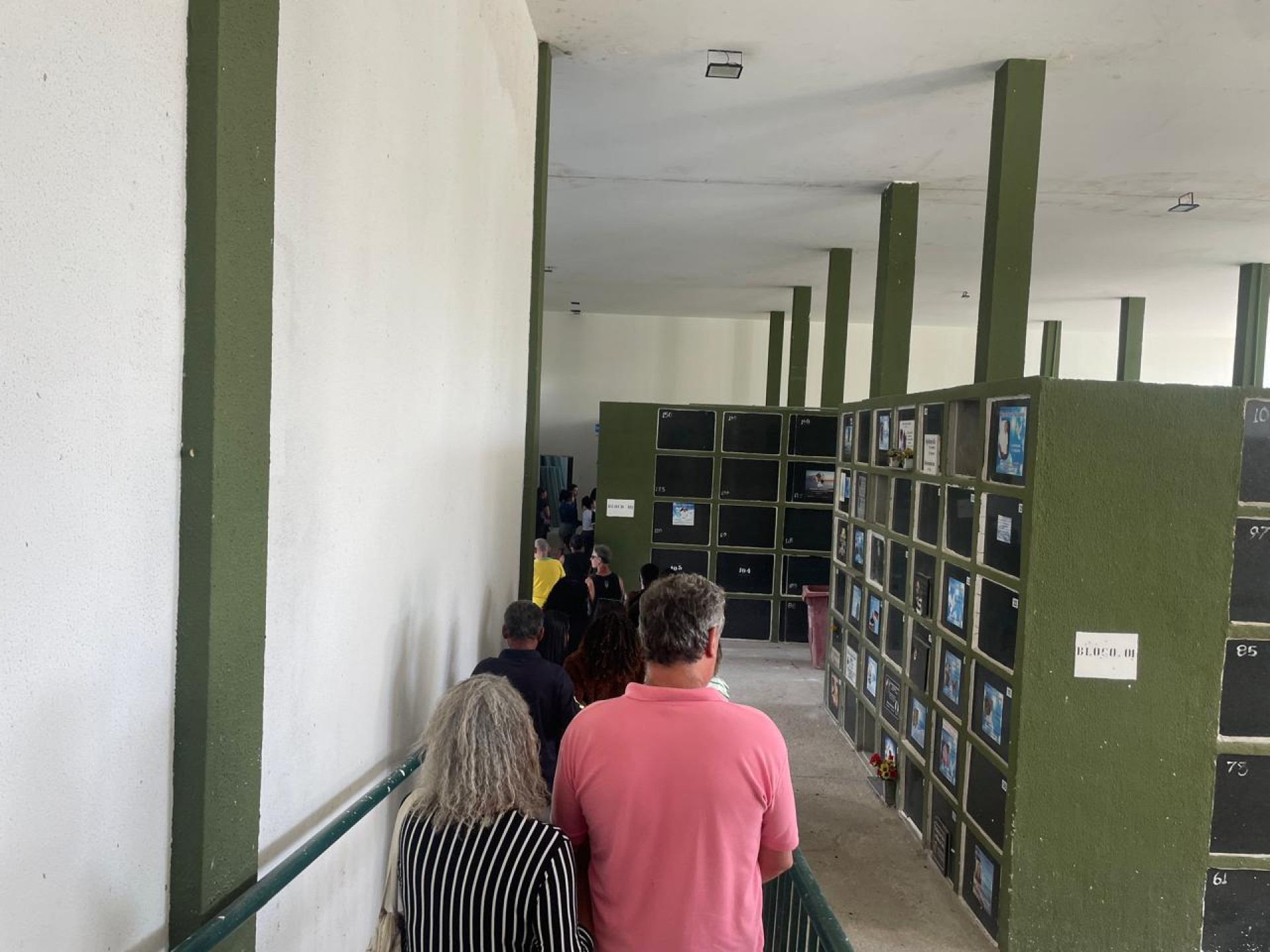 José Roberto Anacleto da Silva foi sepultado no Cemitério Municipal de Maricá - Romulo Cunha / Agência O DIA