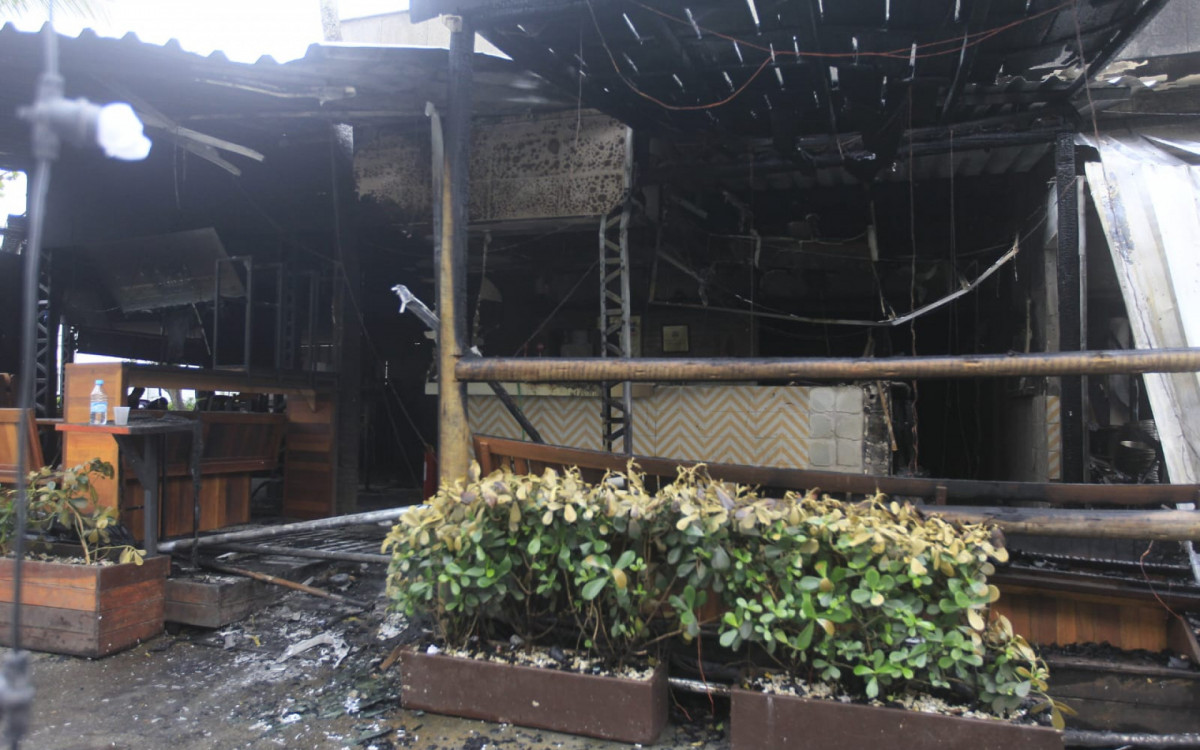 Exquina afirmou que o incêndio está sendo investigado