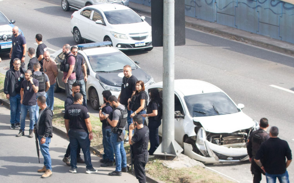 Policiais são baleados na Avenida Brasil, em Guadalupe | Rio de Janeiro