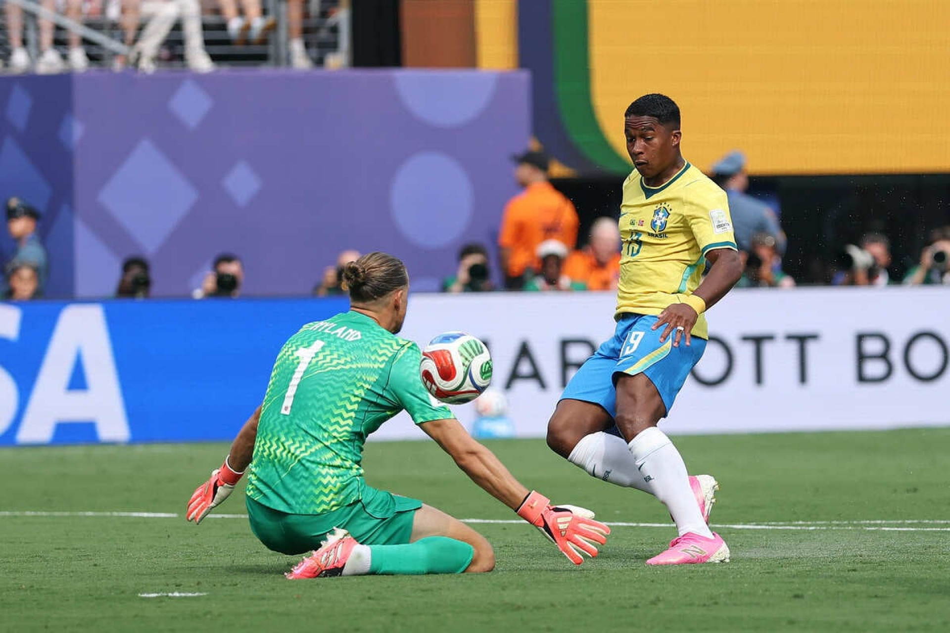 Endrick: “Orgulho e a esperan&ccedil;a v&atilde;o continuar me guiando”