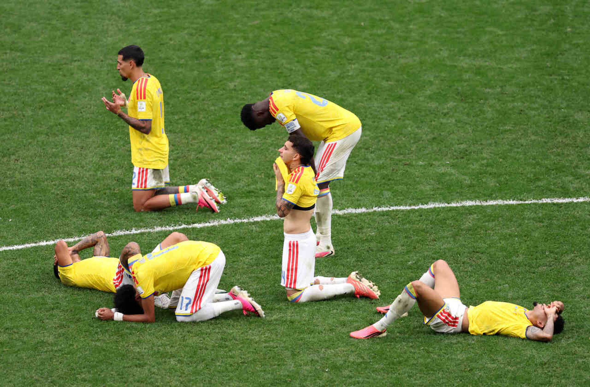 Nova derrota nos p&ecirc;naltis amplia retrospecto negativo da Col&ocirc;mbia em Copas