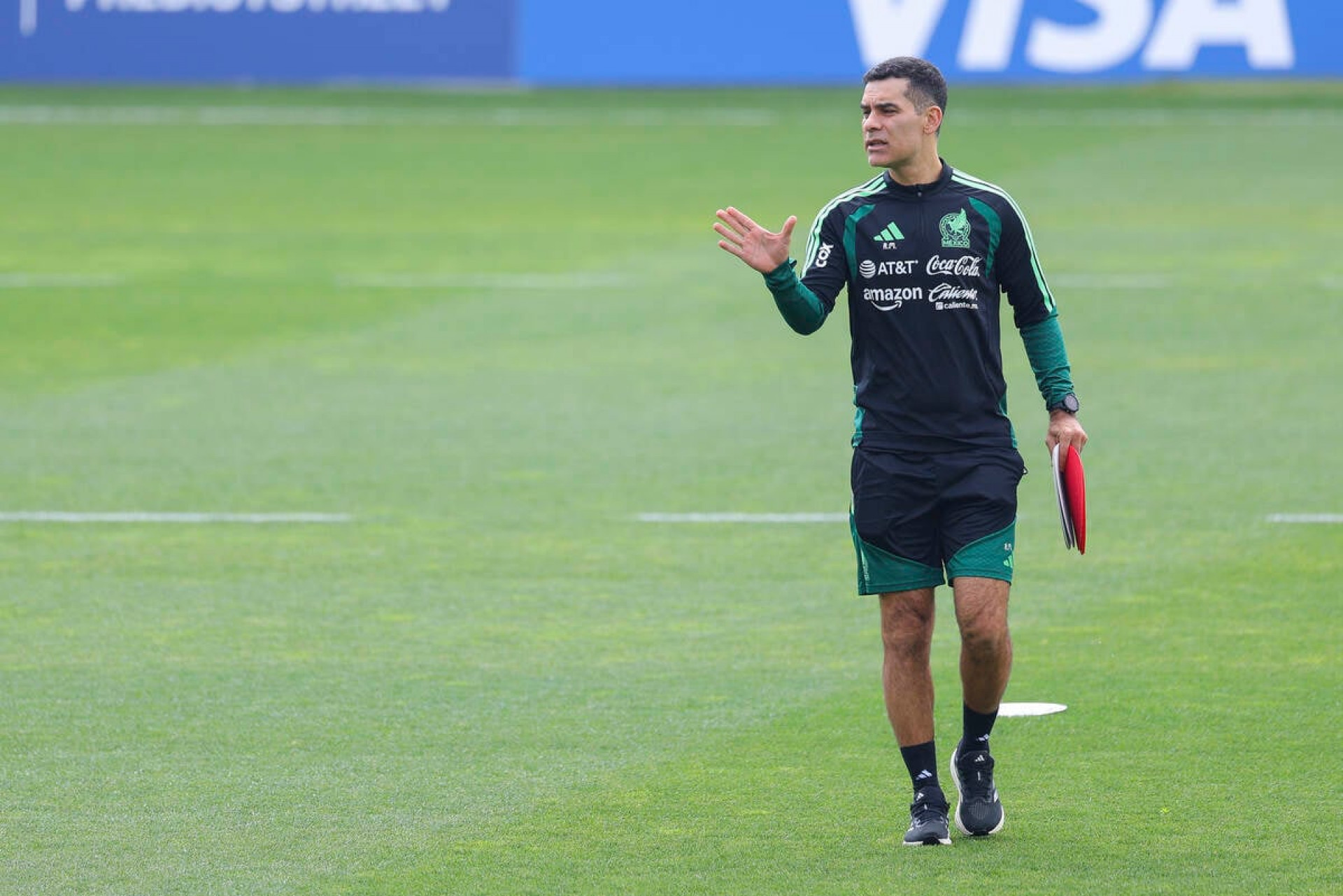 Rafael M&aacute;rquez &eacute; anunciado como novo t&eacute;cnico da sele&ccedil;&atilde;o do M&eacute;xico