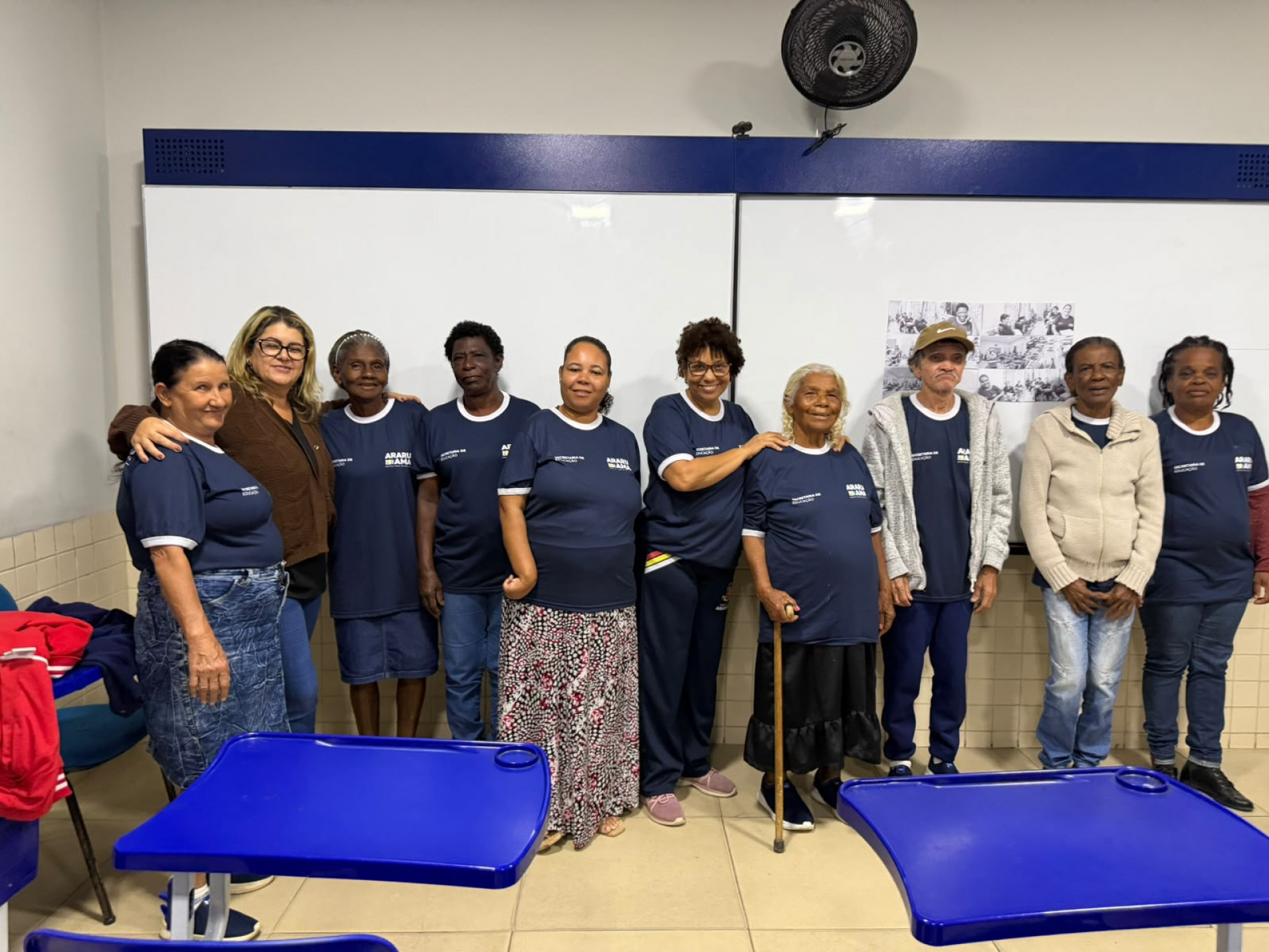 Eunice Oliveira Silva e os colegas de turma da Escola Municipal Prefeito Afrânio Valladares - Juan Labre / Seeduc