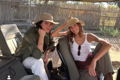Sasha Meneghel compartilha fotos de safári com Bruna Marquezine na África