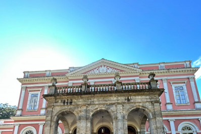 Secretaria da Juventude de Volta Redonda leva estudantes do Passaporte Universitário a Petrópolis