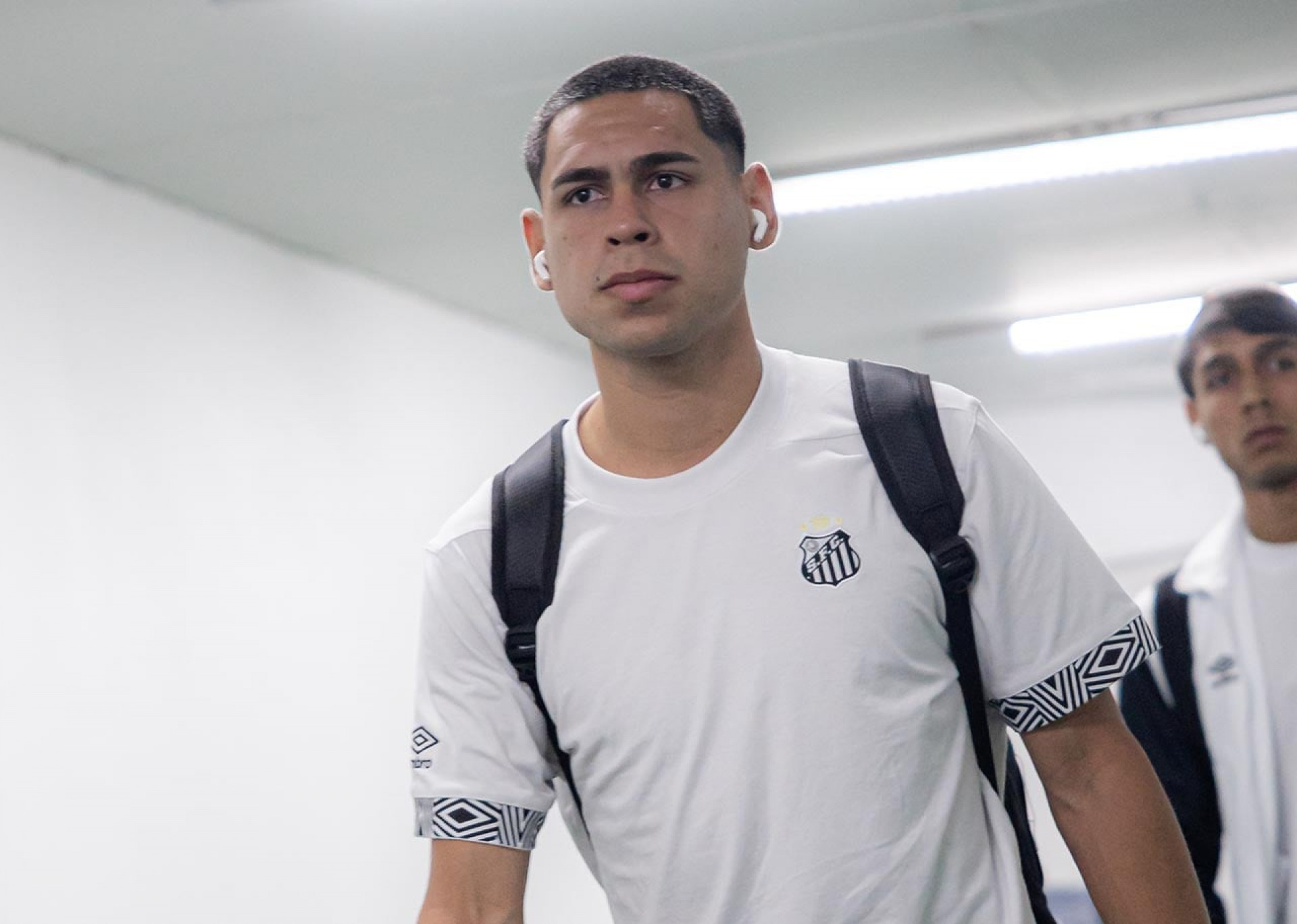 Santos recebe sondagens por Caballero ap&oacute;s Copa e avalia poss&iacute;vel venda