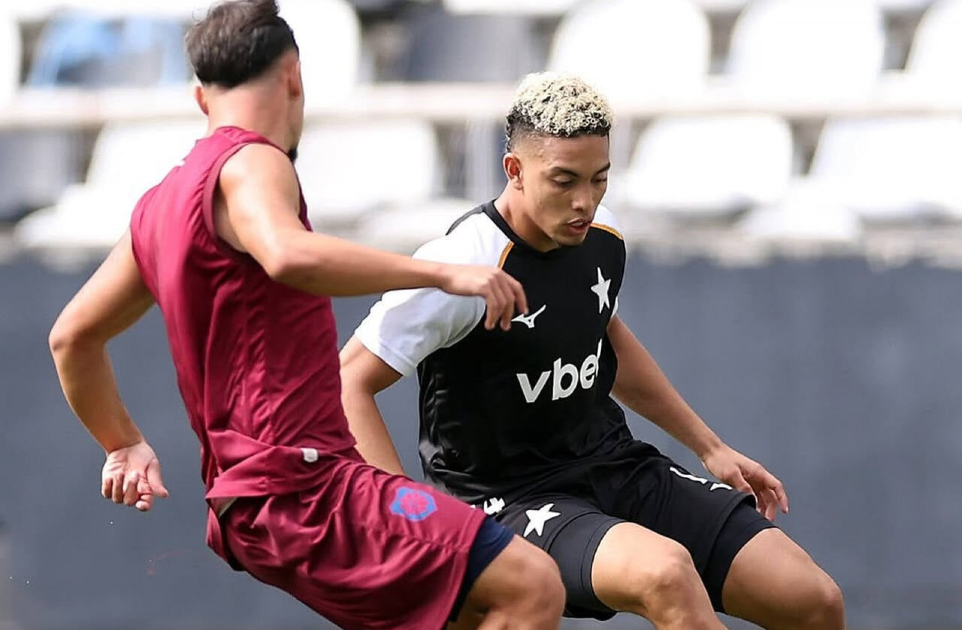 Botafogo goleia Bonsucesso em jogo-treino antes do retorno do Brasileir&atilde;o