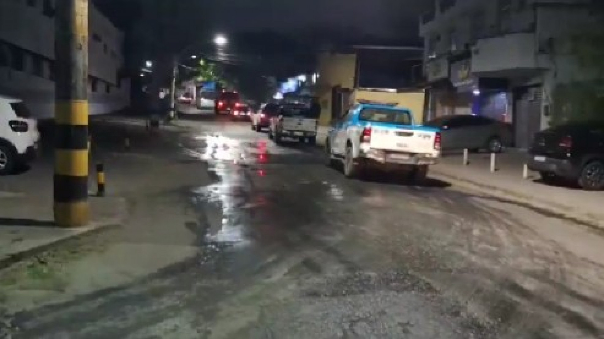 Agentes do do 14º BPM (Gericinó) realizaram operação no Complexo do Jardim Novo, em Realengo, na Zona Oeste - Reprodução de vídeo / X