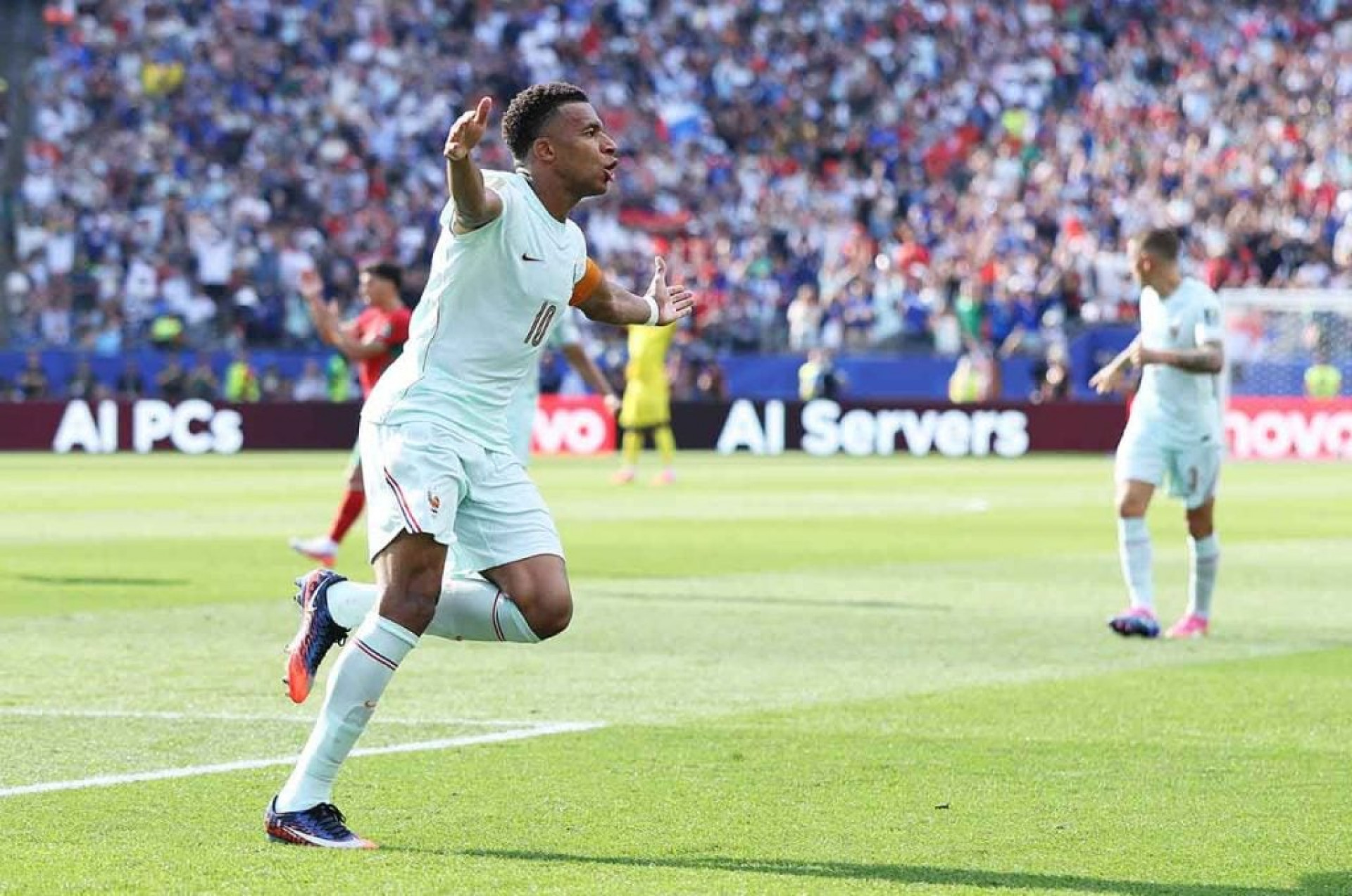 Mbapp&eacute; pede cautela com a Fran&ccedil;a ap&oacute;s classifica&ccedil;&atilde;o: “N&atilde;o &eacute; a melhor”