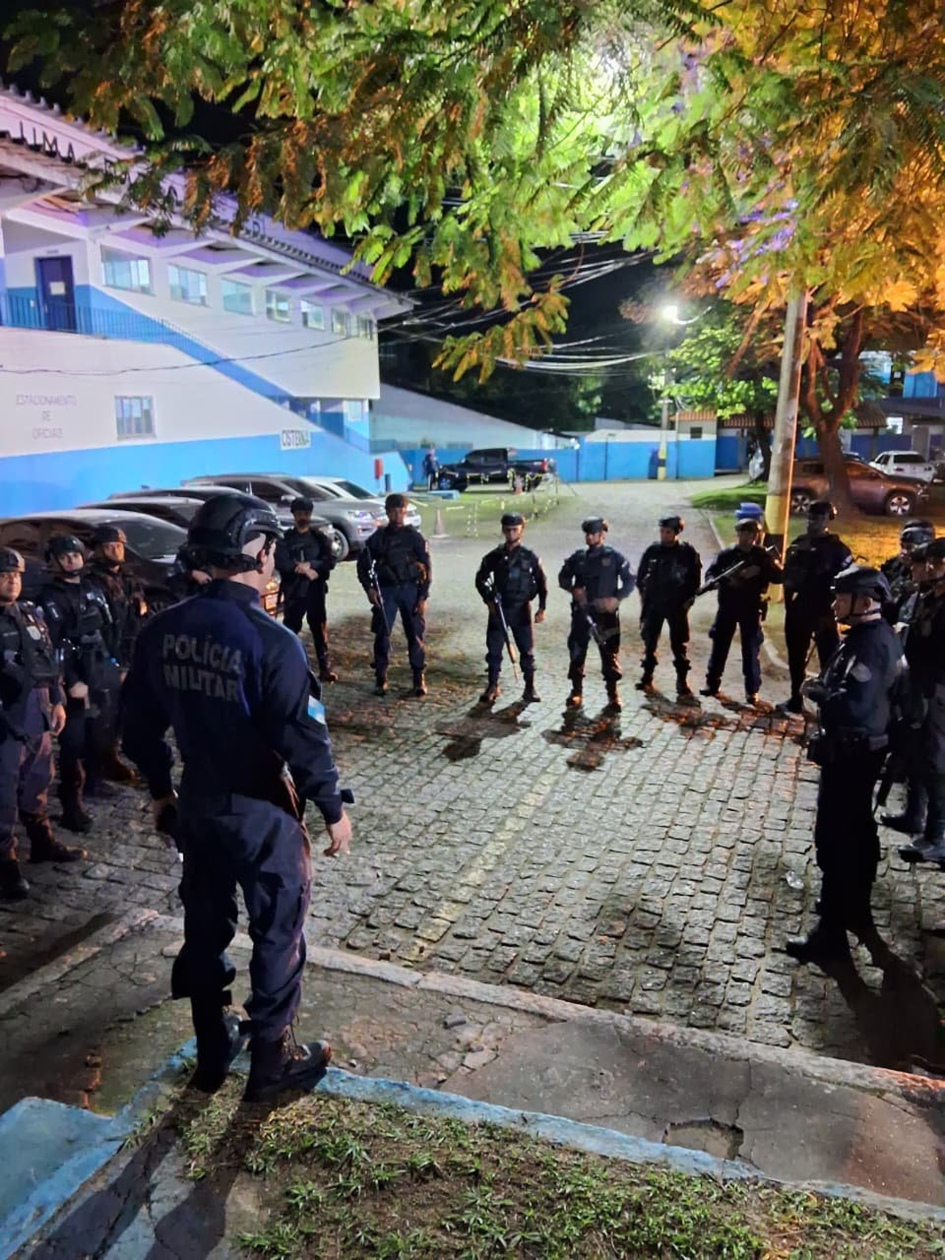 Polícia Militar deflagrou ação contra cobrança ilegal de serviços no Complexo do Jardim Novo, em Realengo, na Zona Oeste - Reprodução / X
