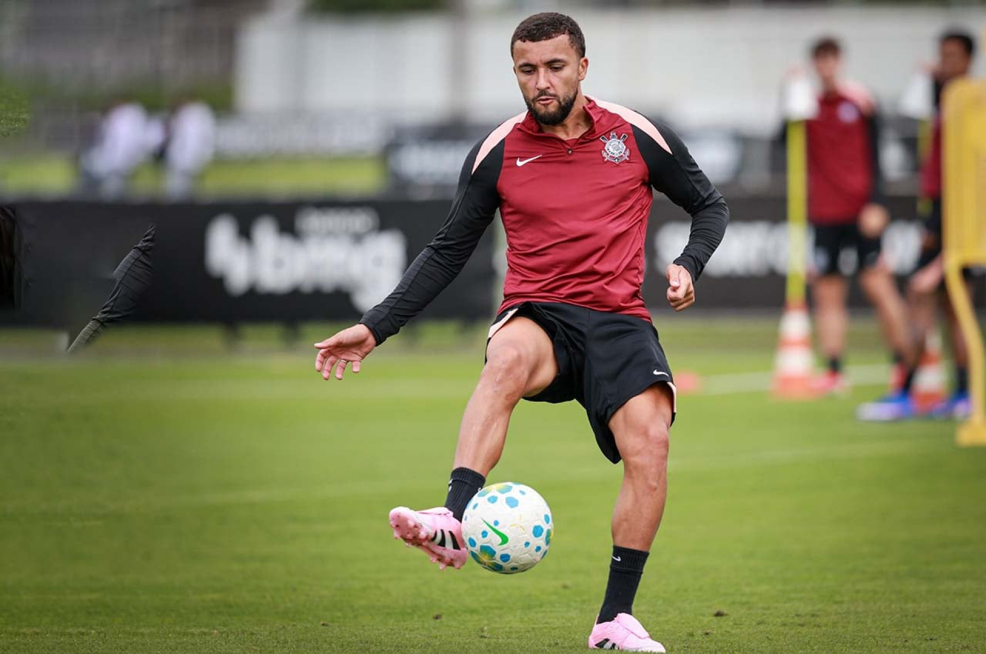 Com a volta de Labyad, Diniz faz ajustes para amistoso do Corinthians