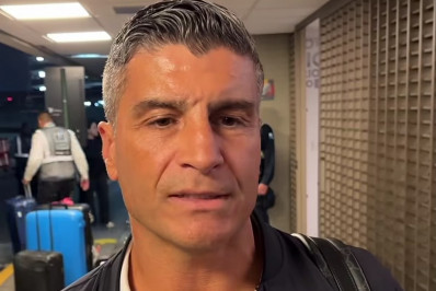 Novo técnico do Vasco, Pedro Emanuel chega ao Rio: 'Clube gigante'