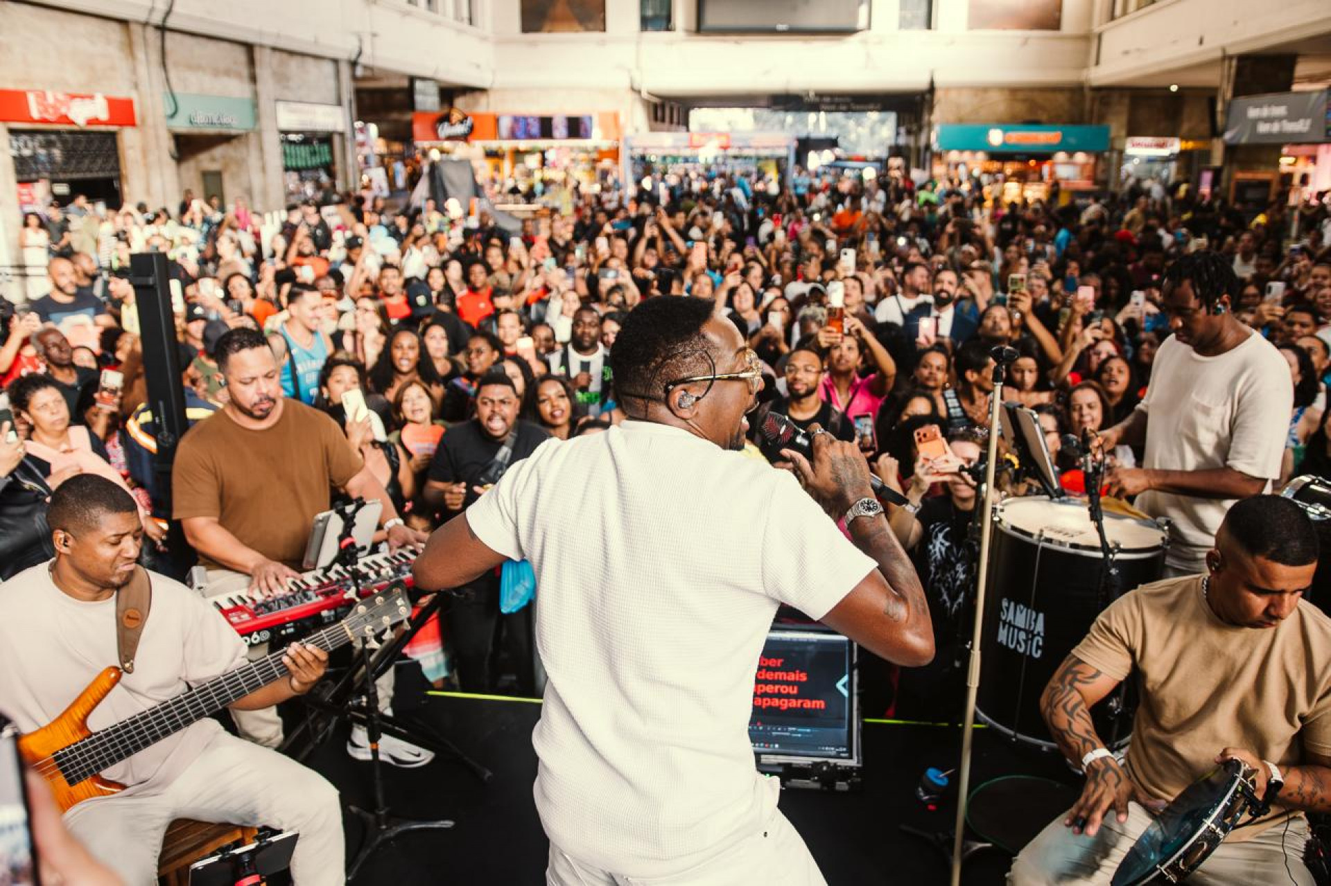 Mumuzinho cantou o novo single 'Fechadão Com o Amor' - Divulgação/Brunini 