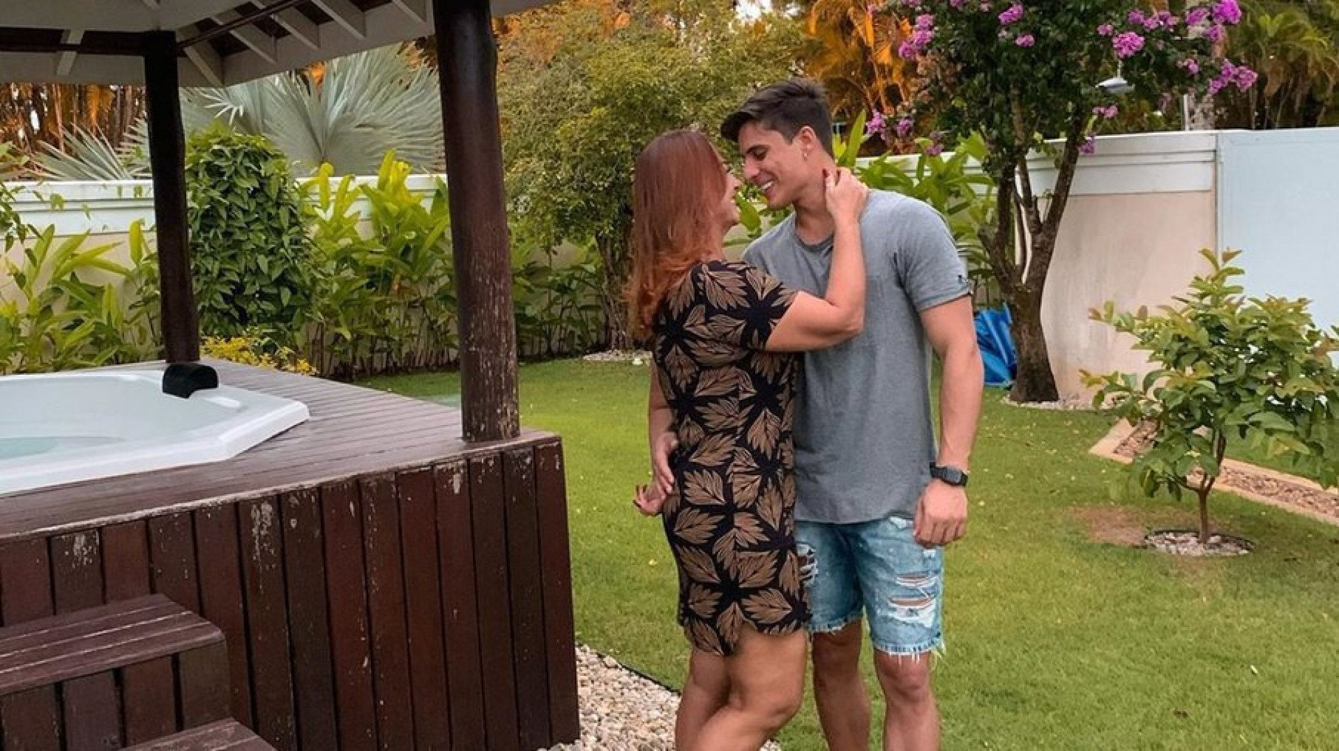Nadine Gonçalves namorou Tiago Ramos em 2020 - Reprodução