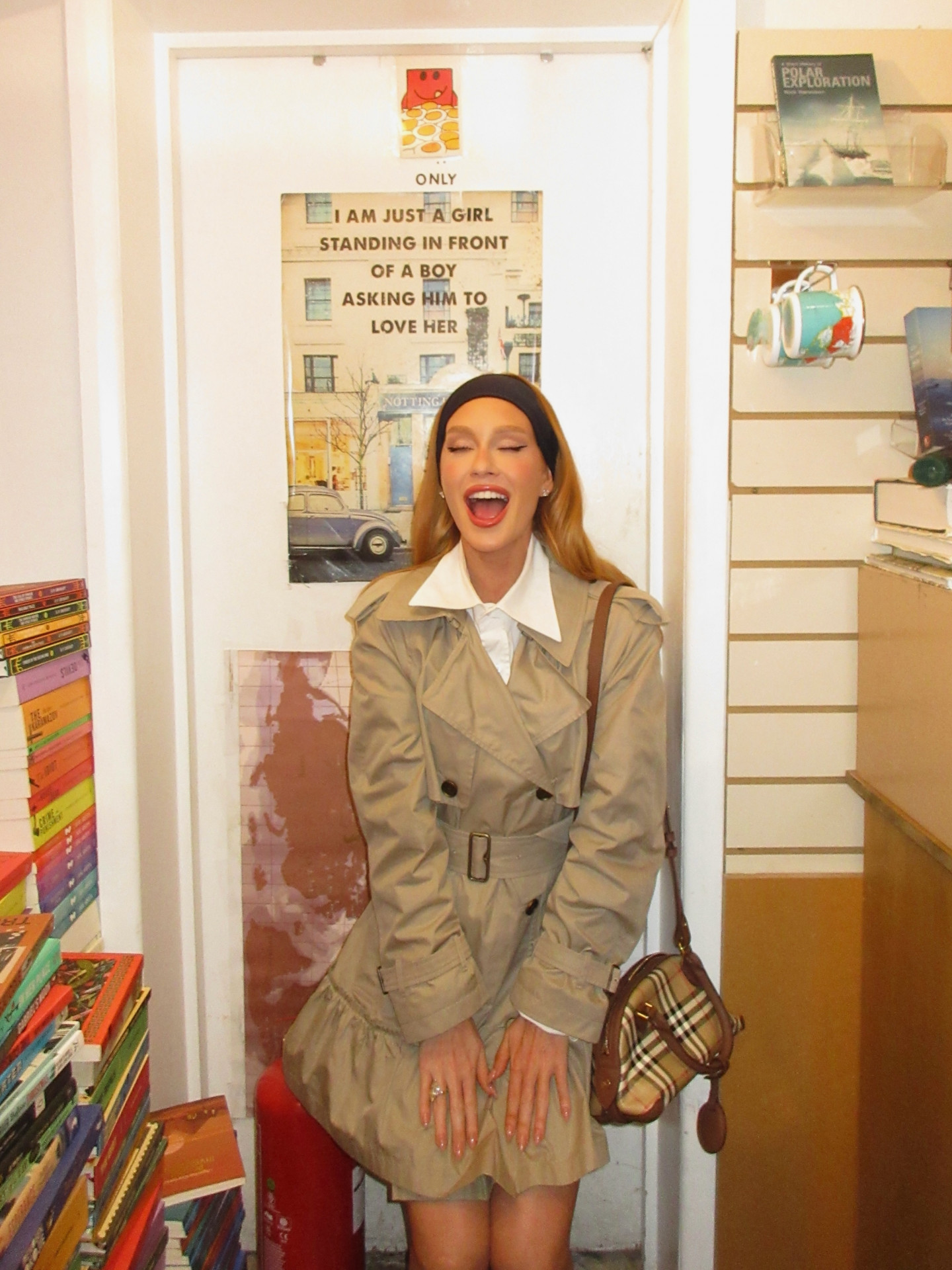 Marina Ruy Barbosa visitou livraria em Londres - Reprodução/Instagram